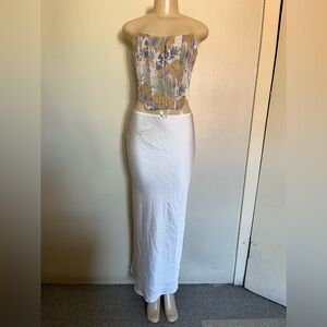 Chic White Pencil Skirt